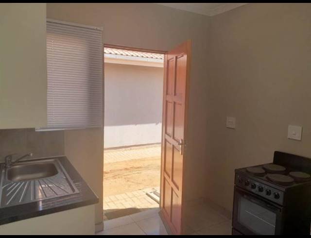 2 BEDROOM HOUSE FOR SALE IN KLIPPOORTJE